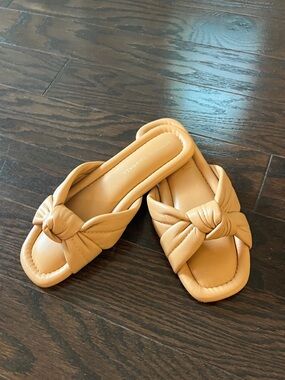 Loeffler Randall size 6